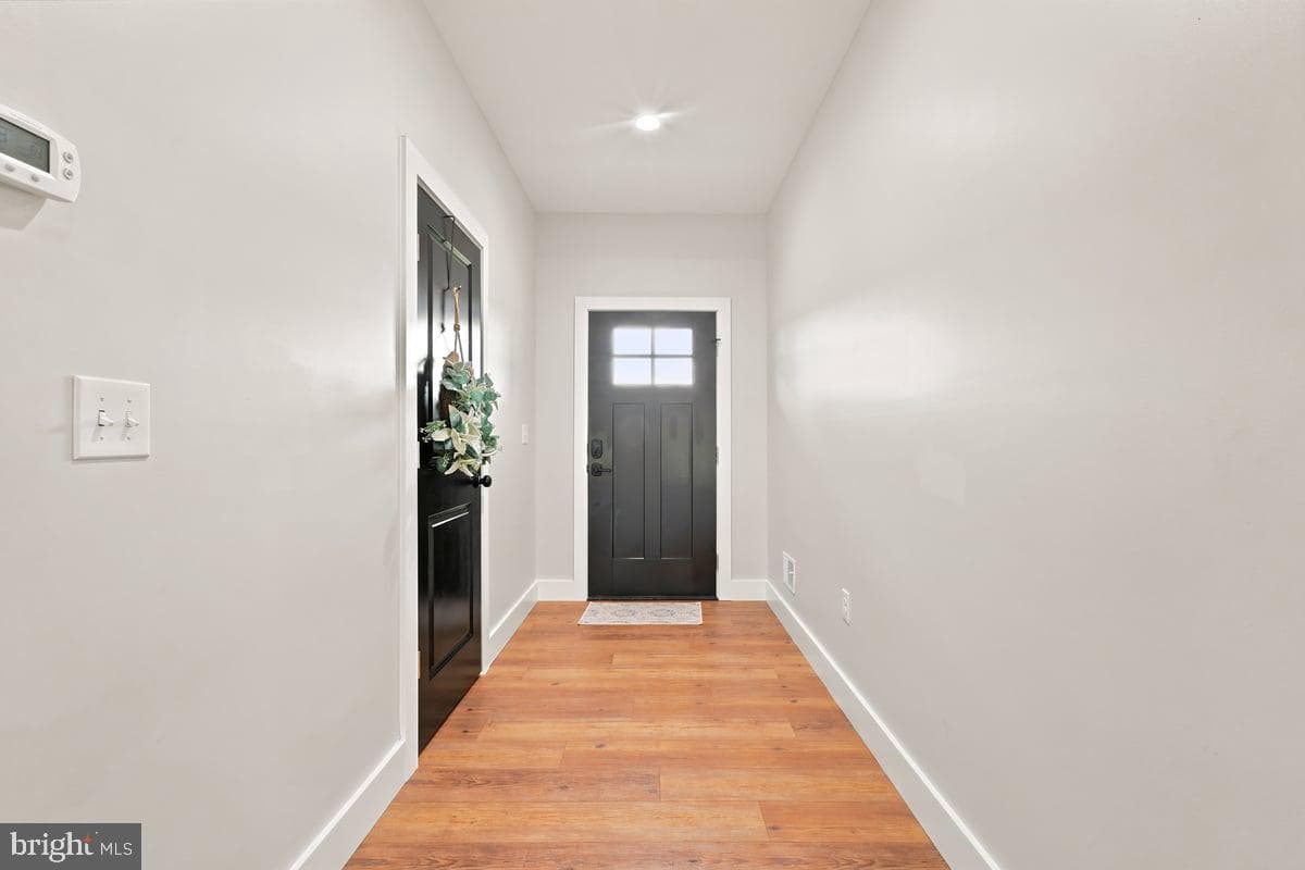 412 Cedar Hill Lane photo 9