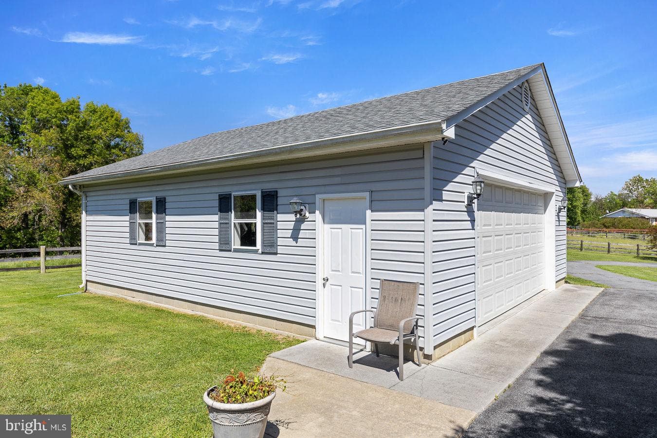 485 Esteppe Road photo 7