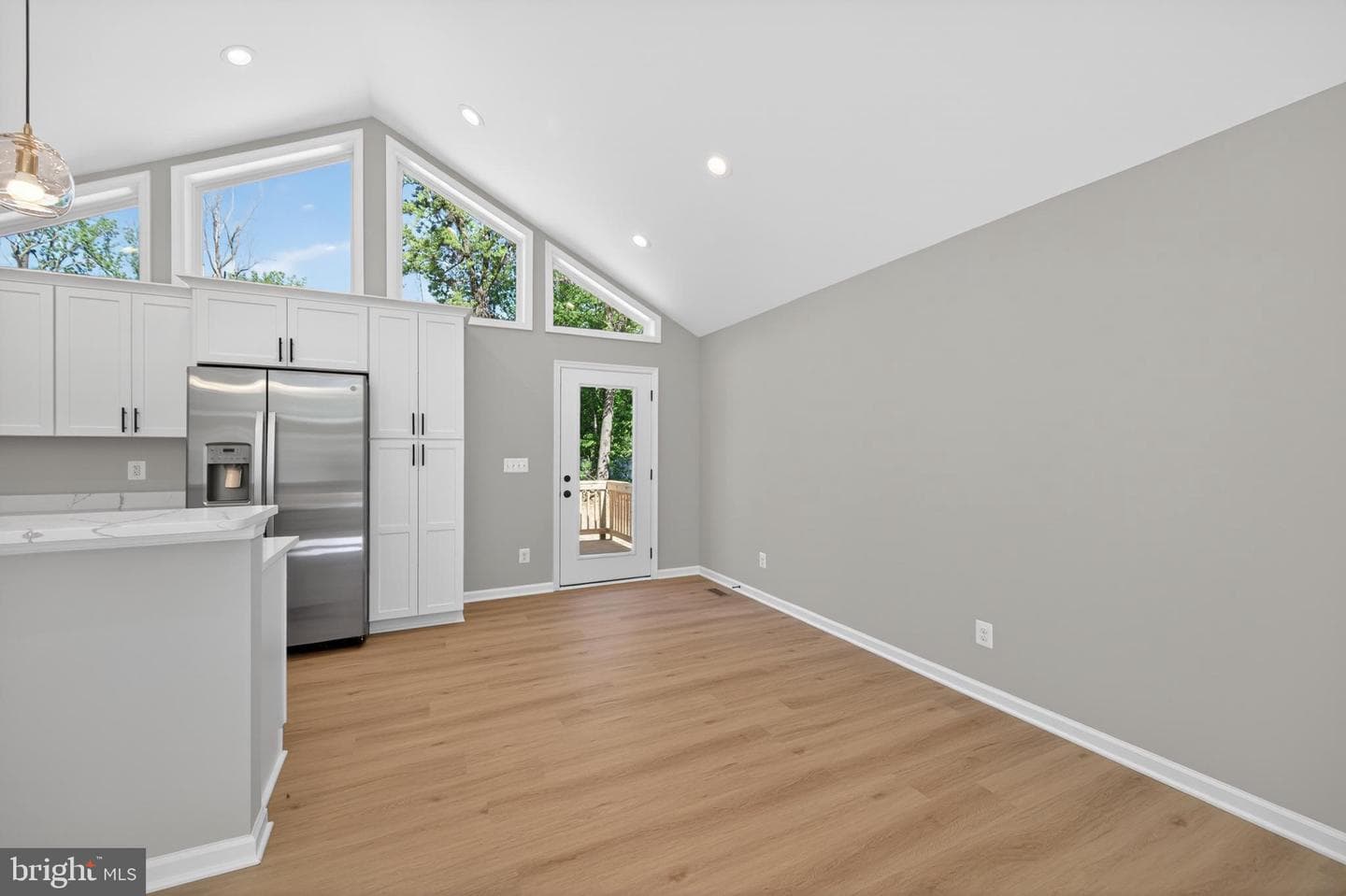 600 Highridge Road photo 23