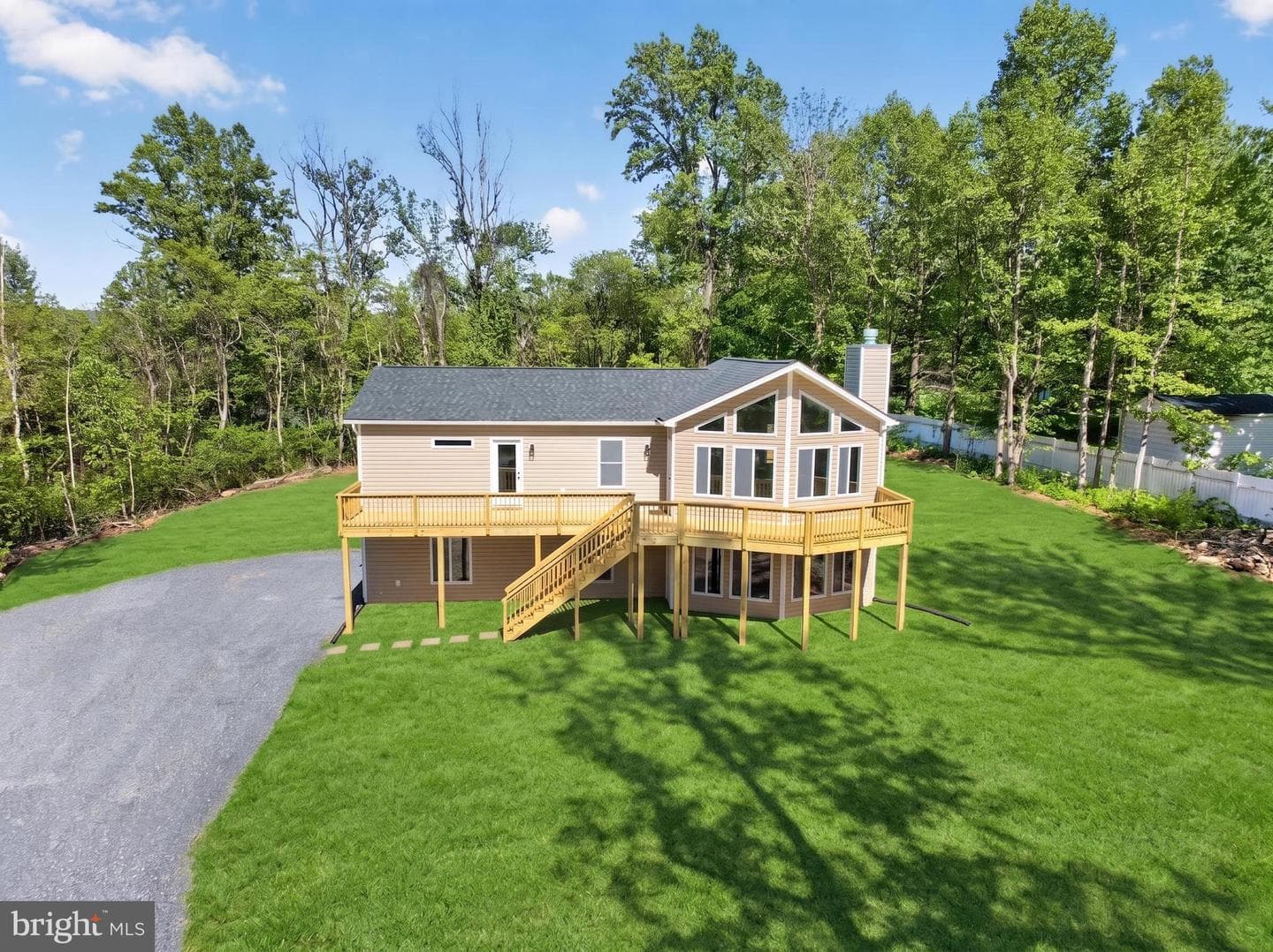 600 Highridge Road photo 3