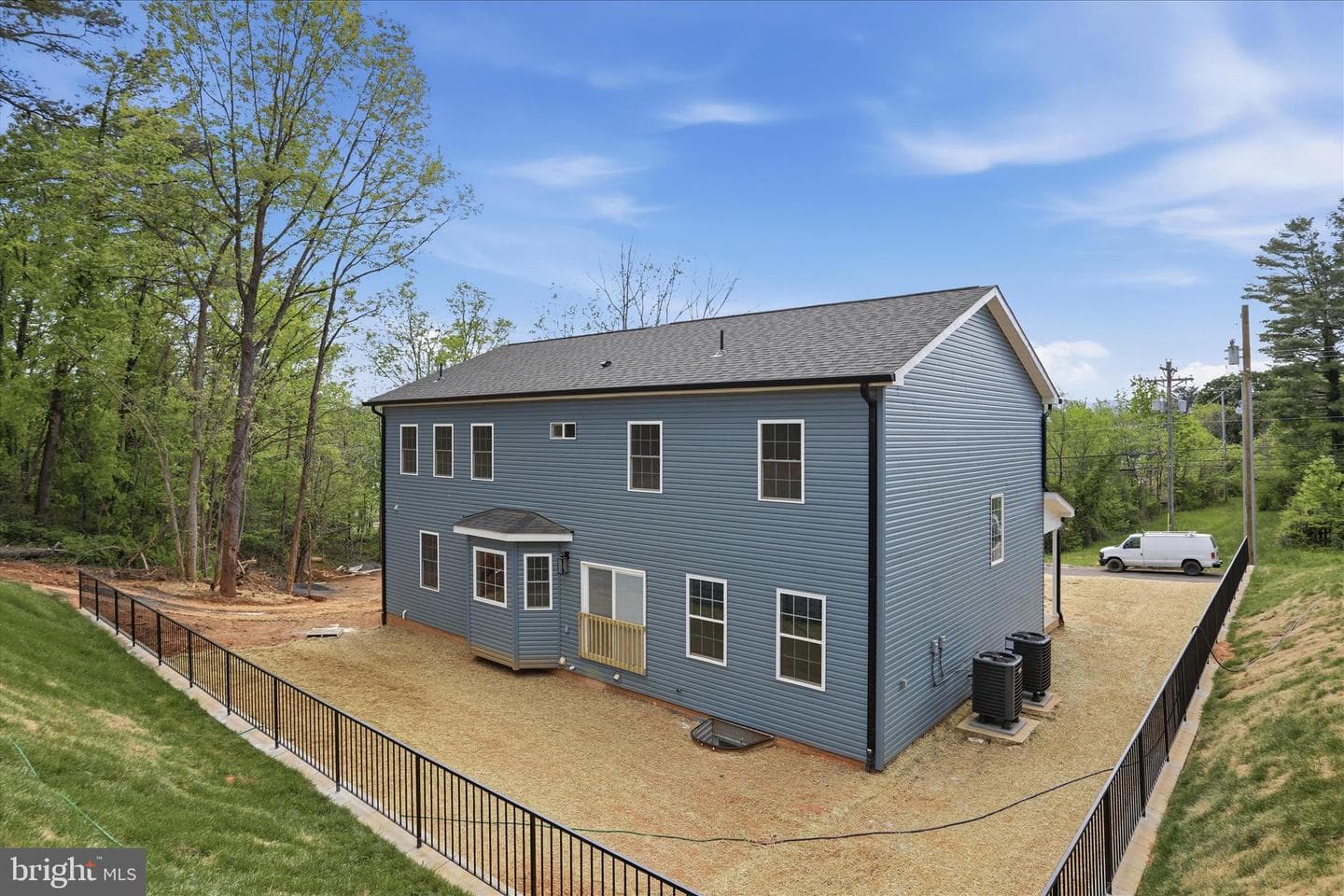 1357 N Royal Avenue photo 49