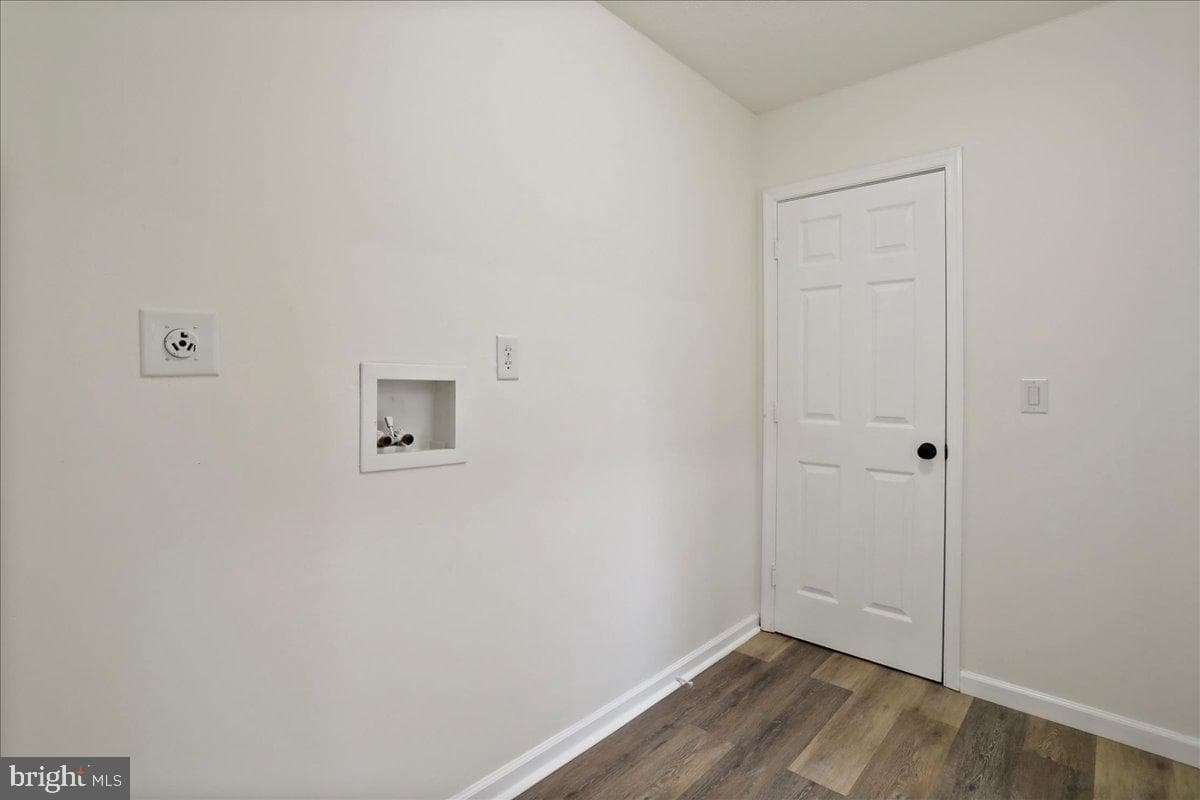 143 Zinn Way photo 23