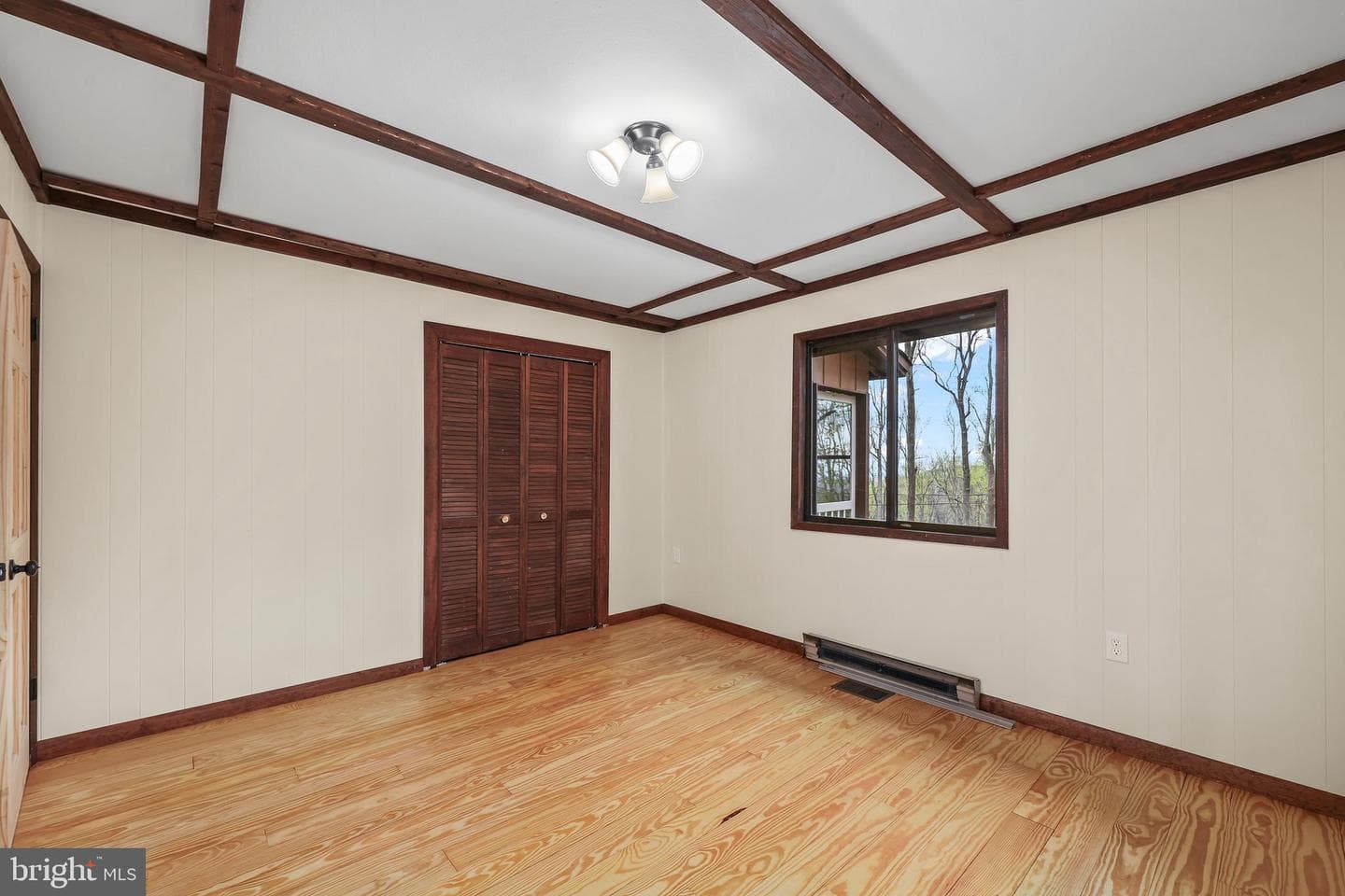 758 Club House Road photo 14