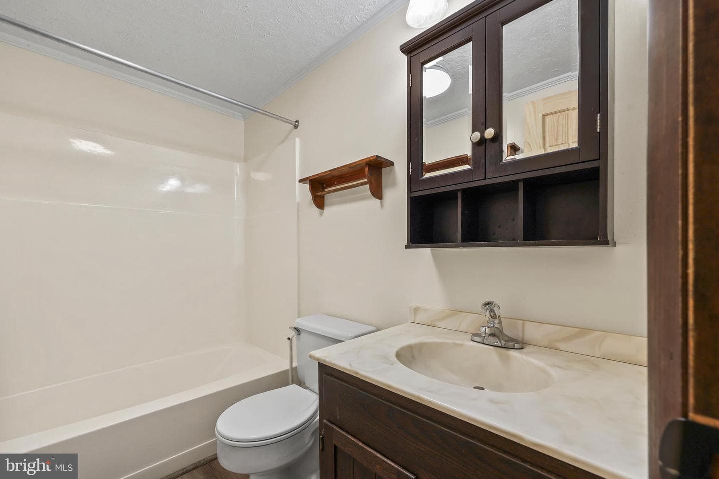 758 Club House Road photo 15