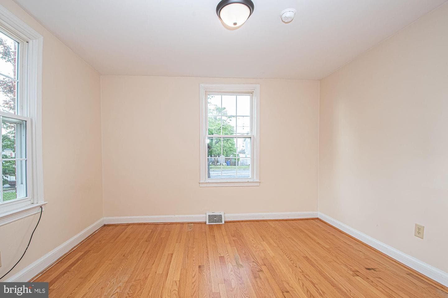 511 Happy Creek Road photo 24