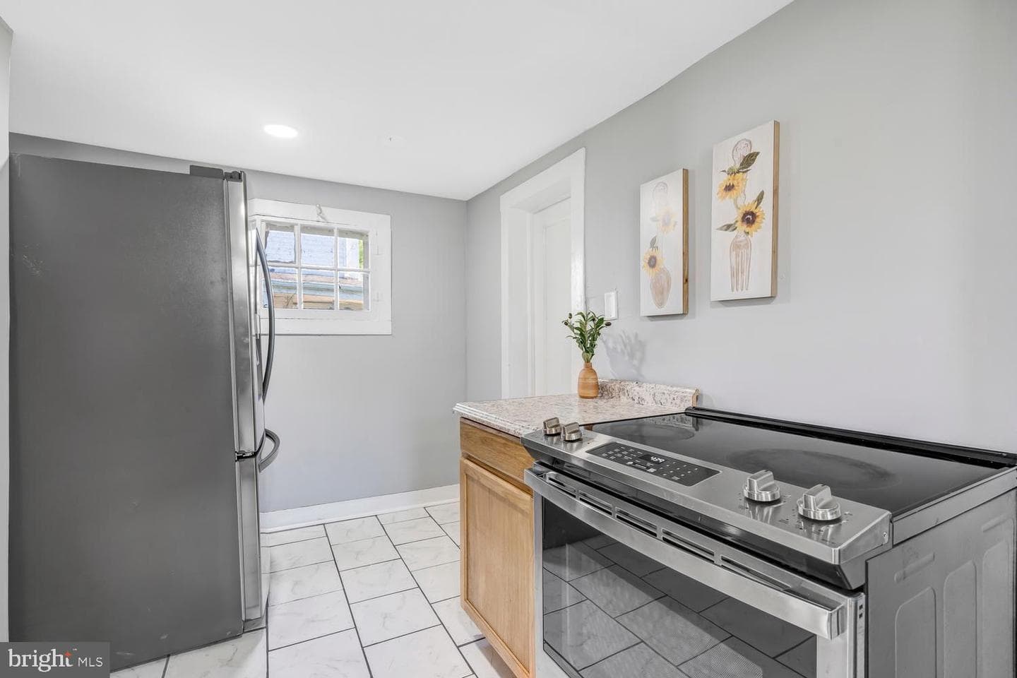 203 Lee Street photo 23