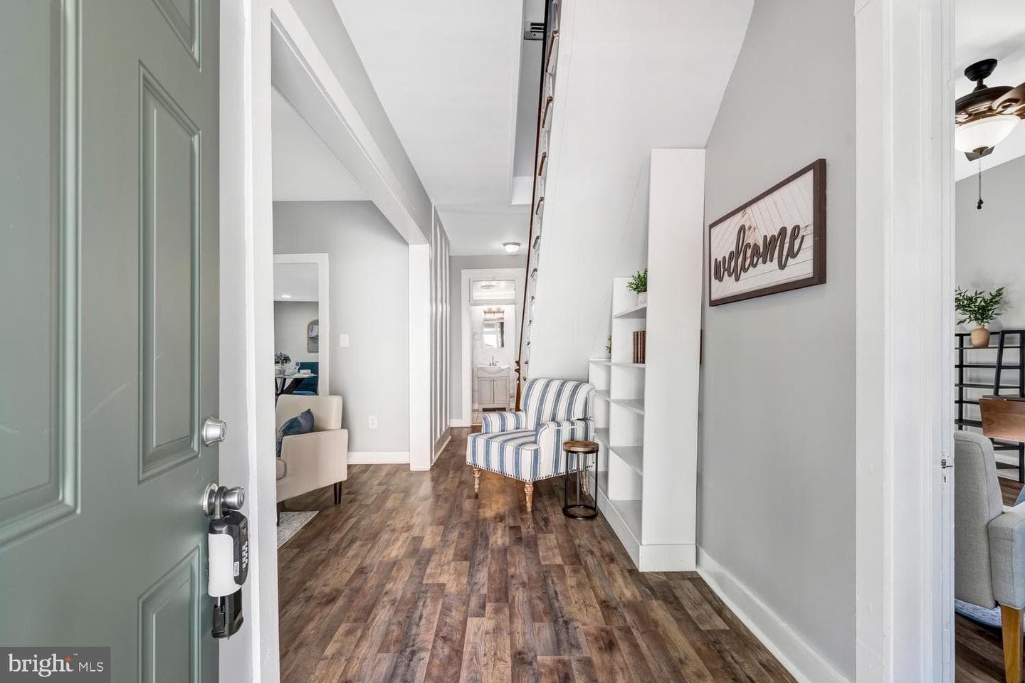 203 Lee Street photo 5
