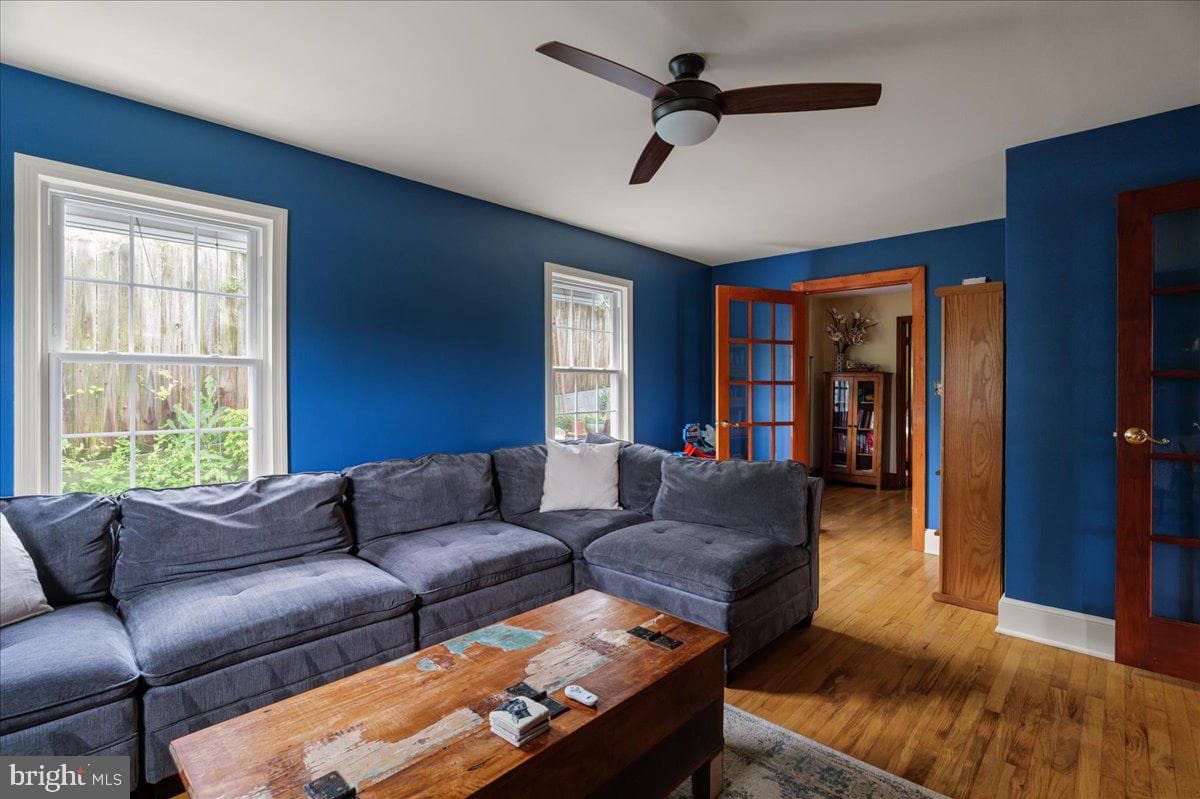 303 Lee Street photo 12