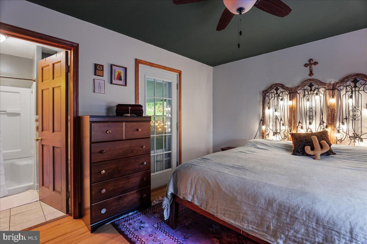 303 Lee Street photo 17