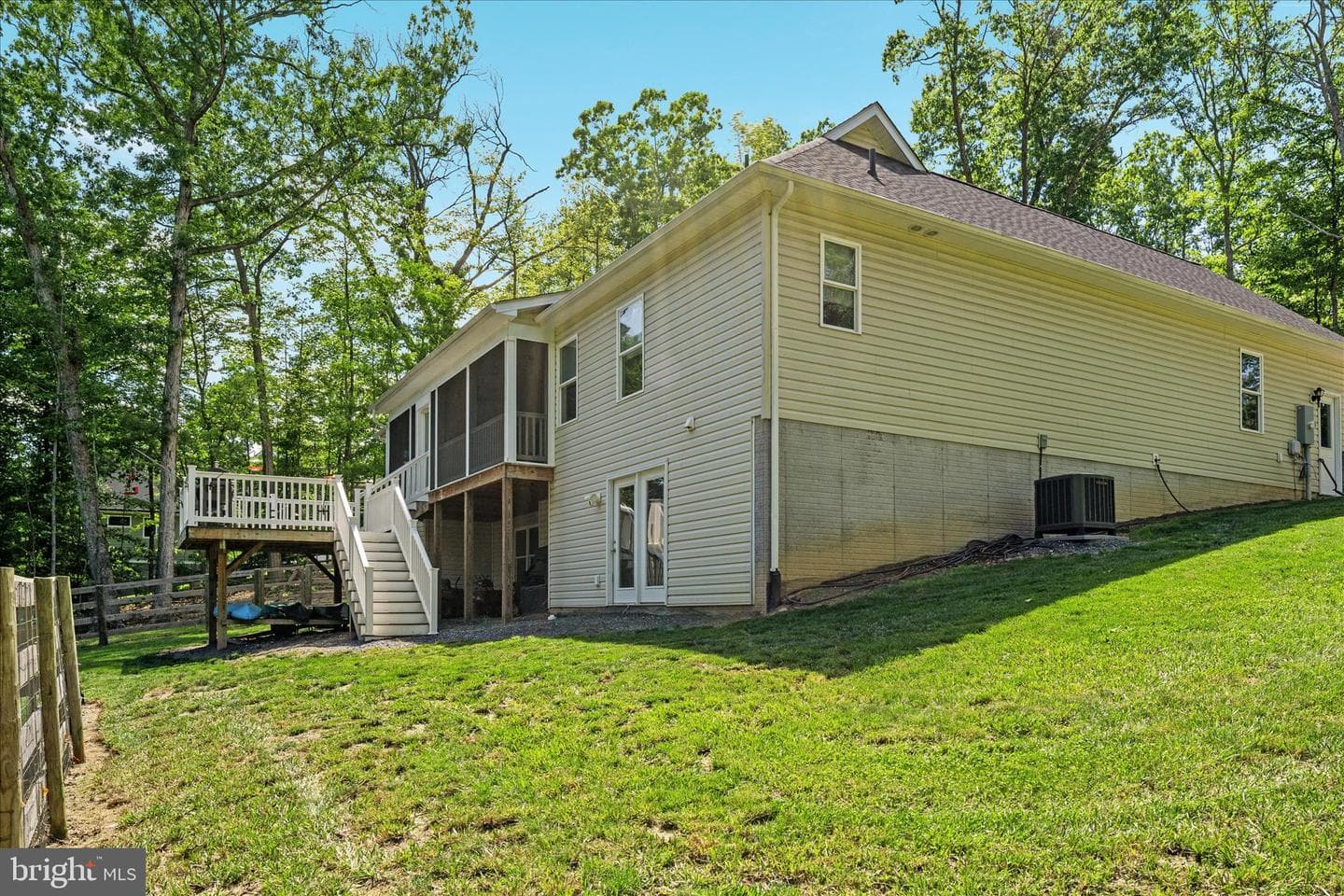 160 Camp David Ct photo 40