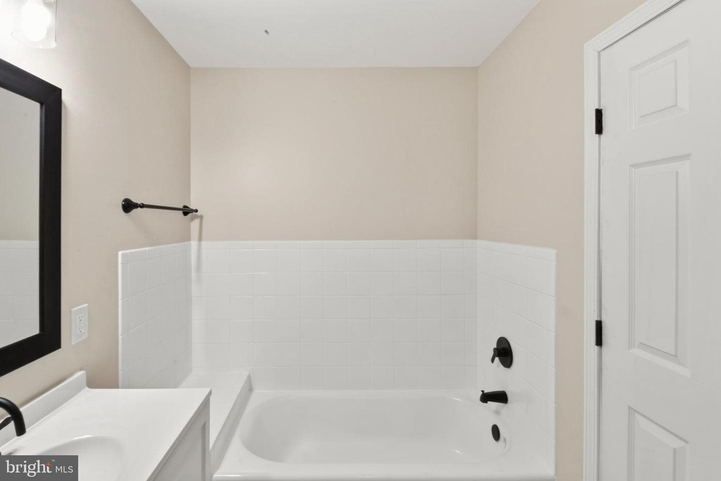 163 Apple Way photo 26