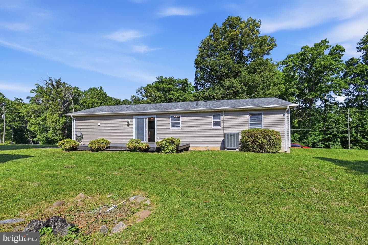 686 Rollason Drive photo 23