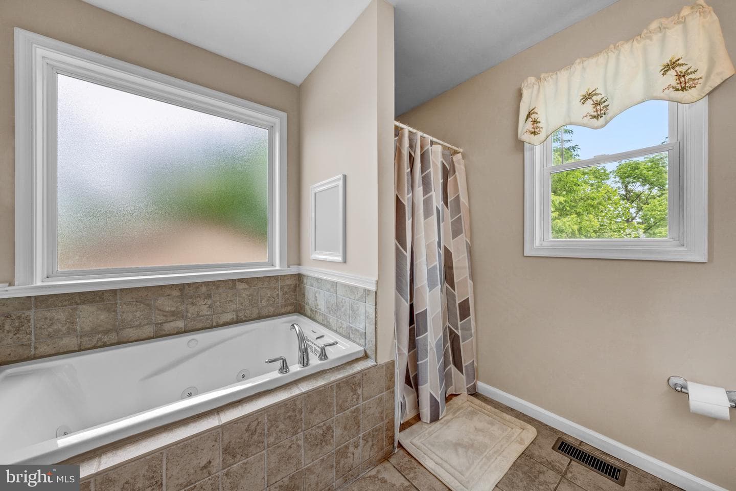 123 Beach Drive photo 32