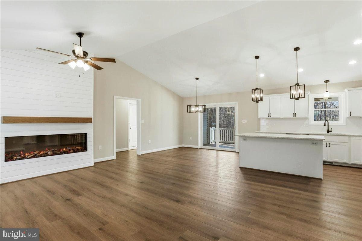 99 Lakeside Dr photo 13