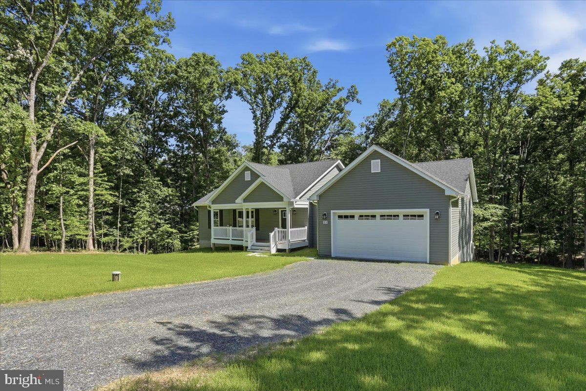 99 Lakeside Dr photo 3