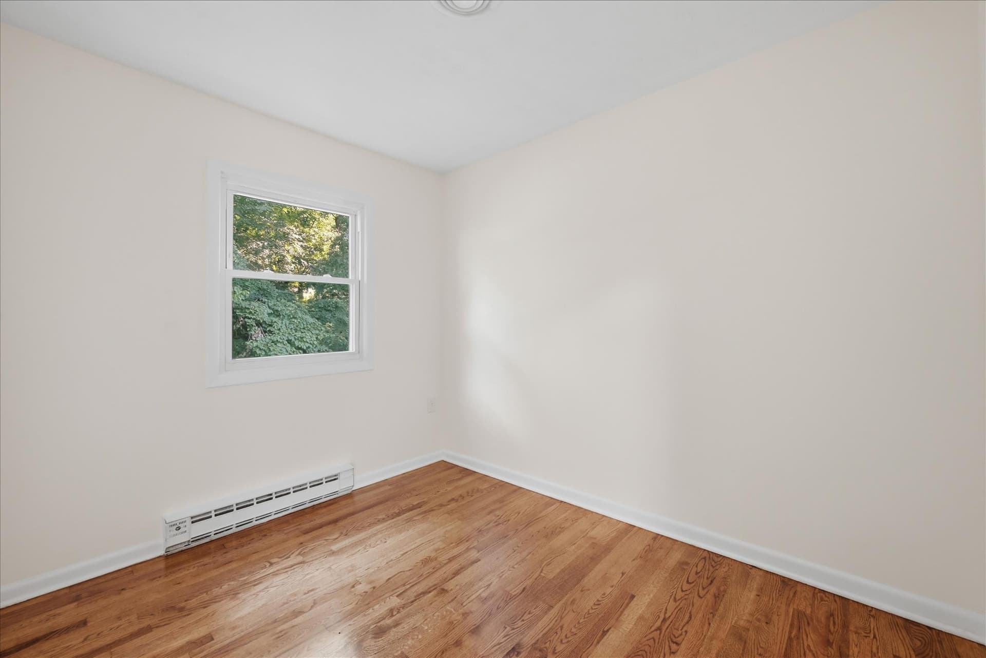 406 Viscose Avenue photo 21