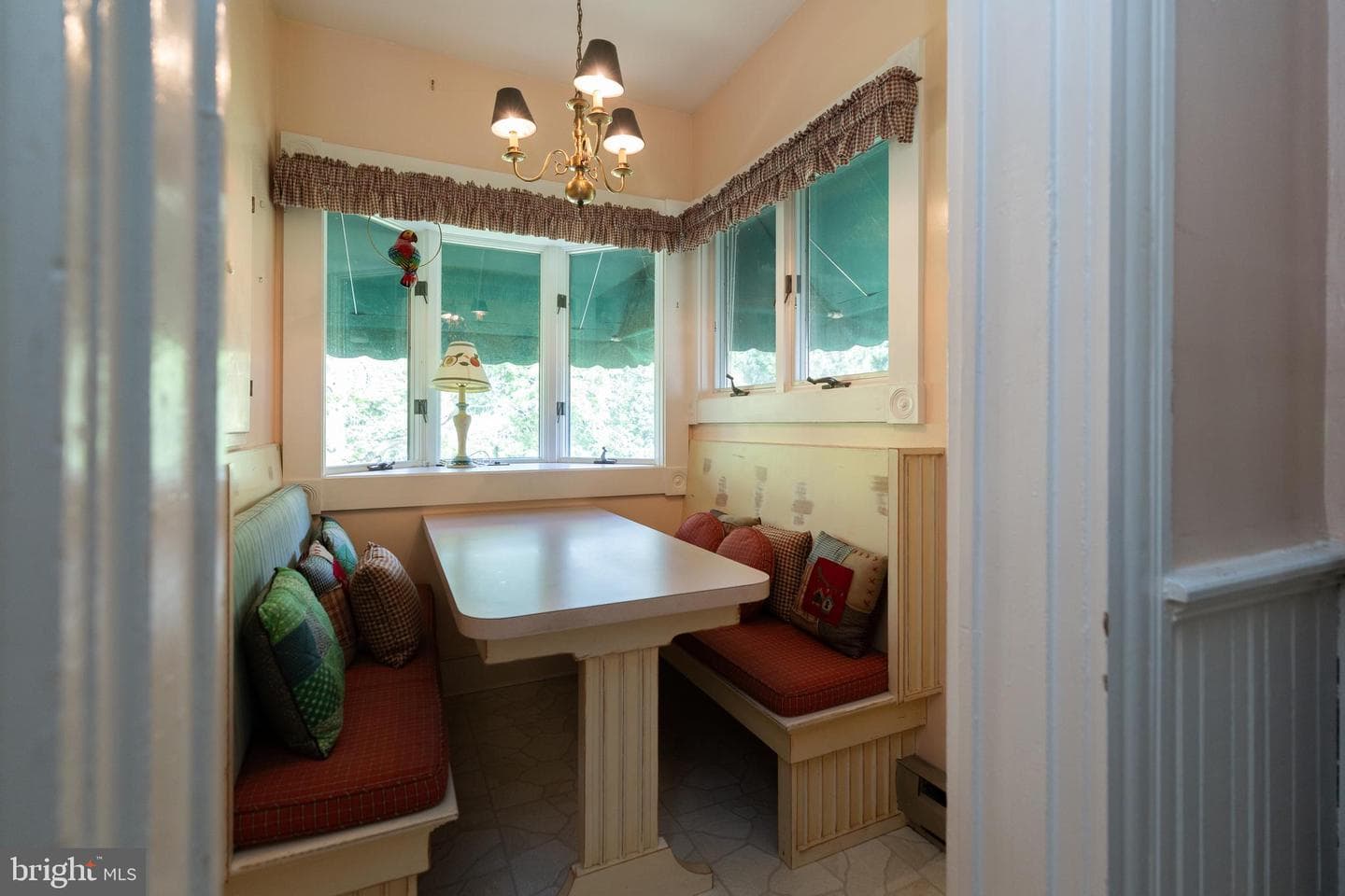 413 Grand Avenue photo 6