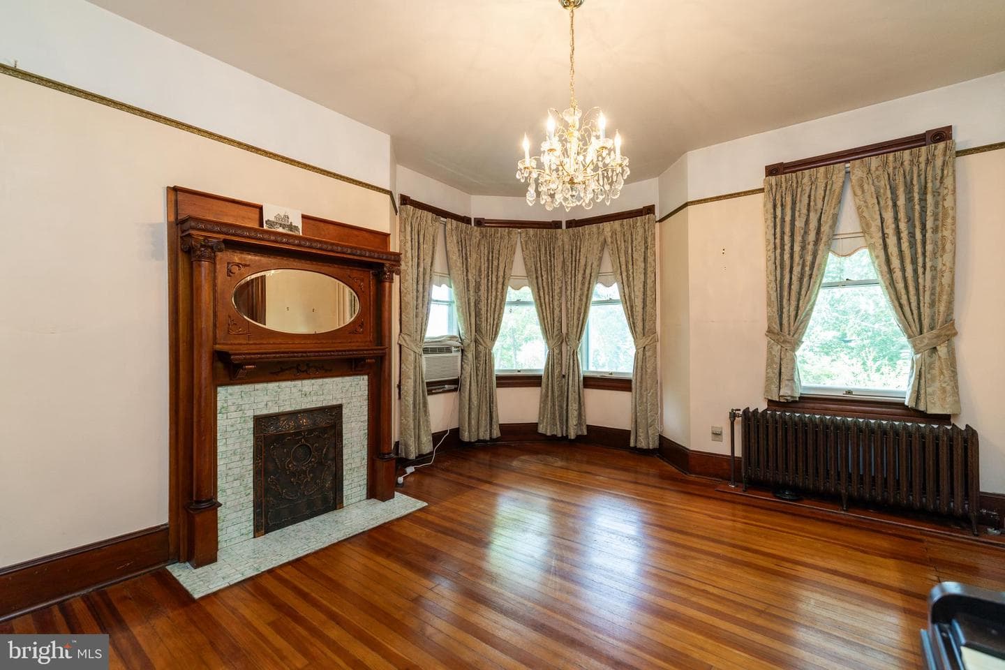 413 Grand Avenue photo 7