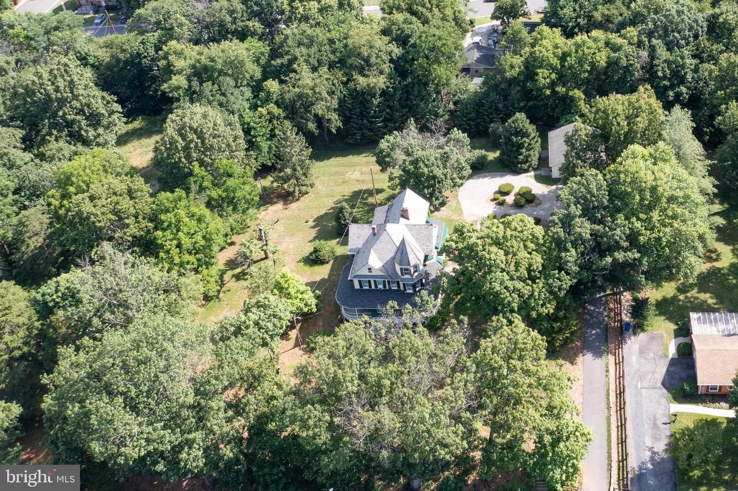 413 Grand Avenue photo 75