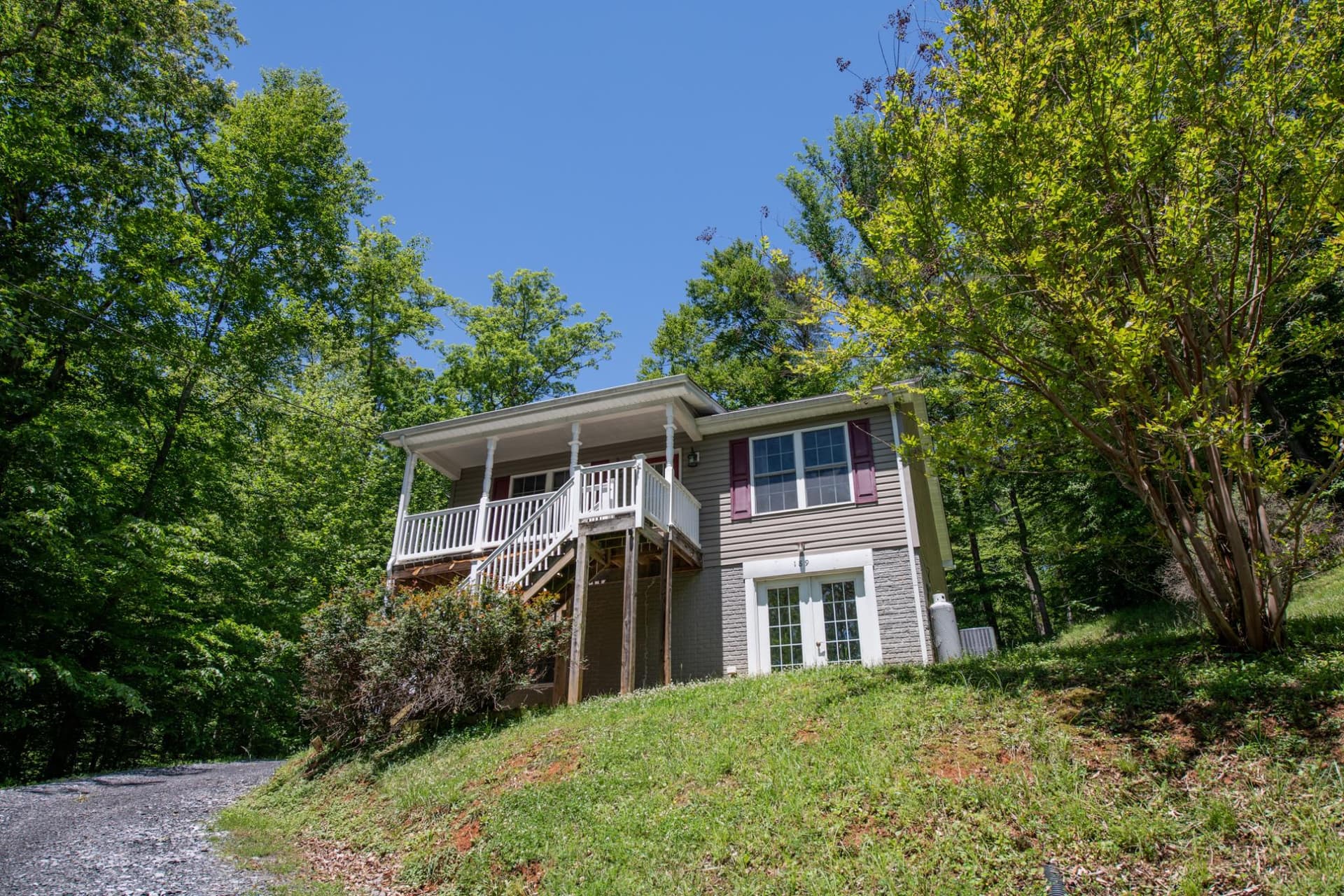 189 View Drive photo 1