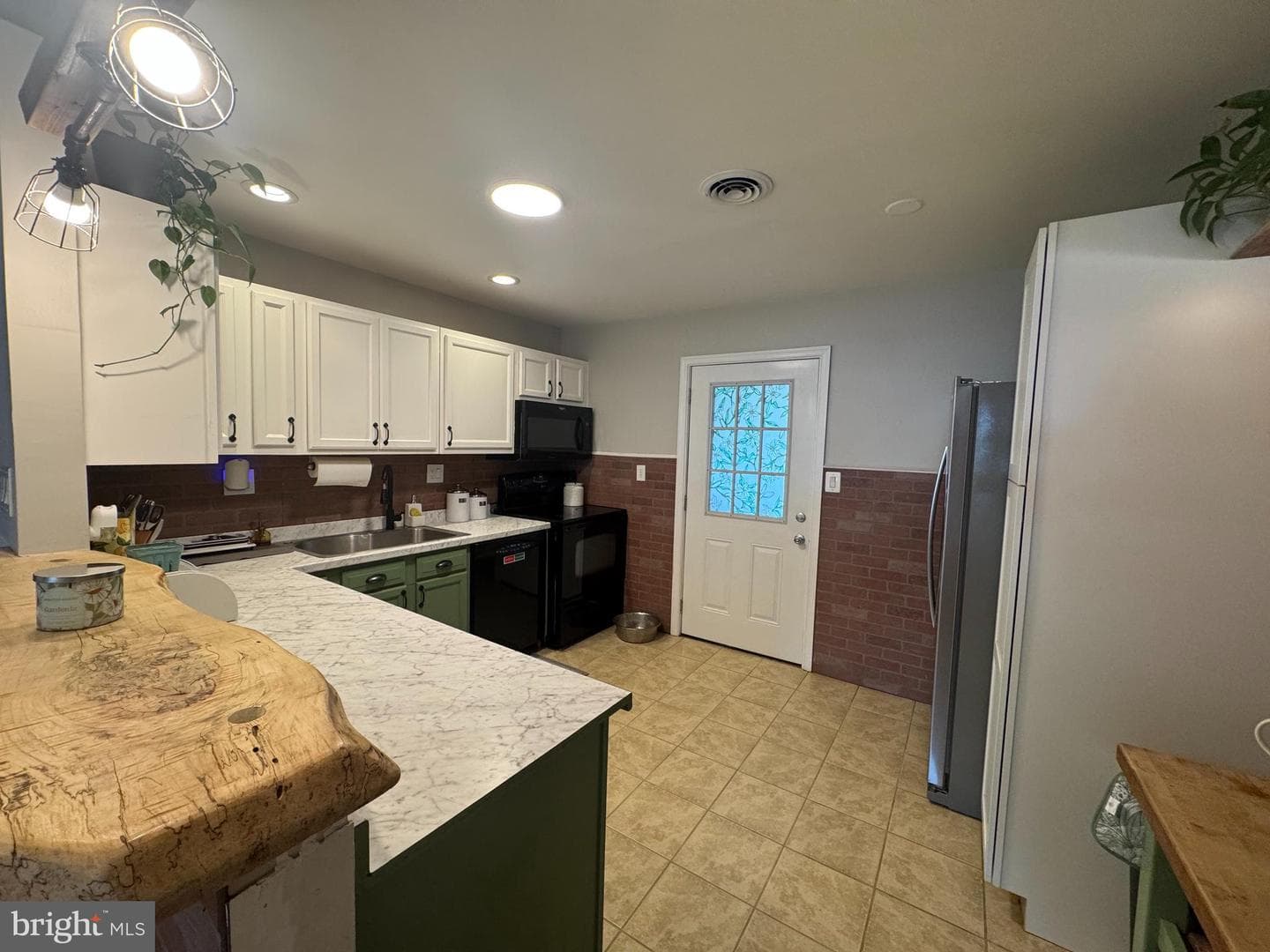 1309 Monroe Avenue photo 9
