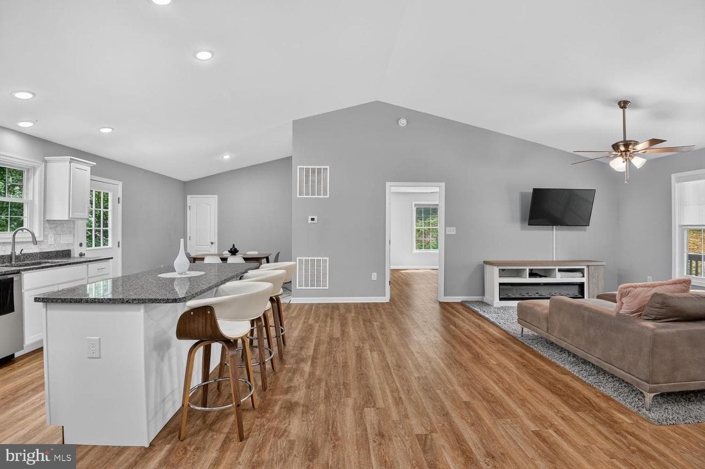 1674 Western Lane photo 34