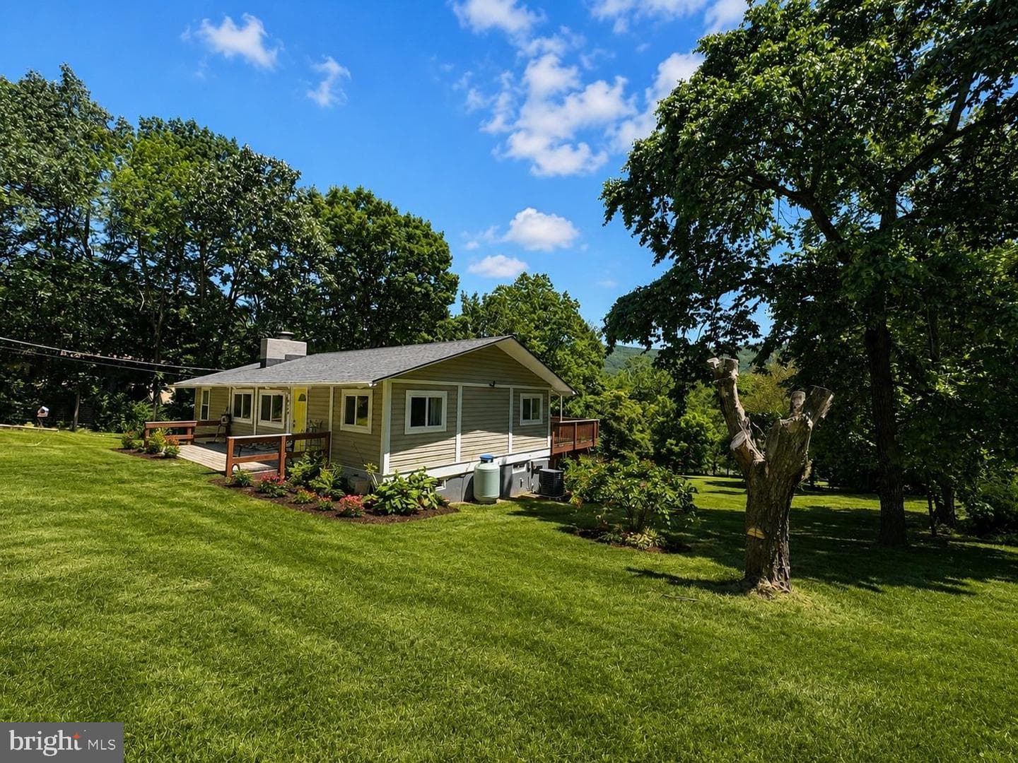454 Pine Ridge Drive photo 10