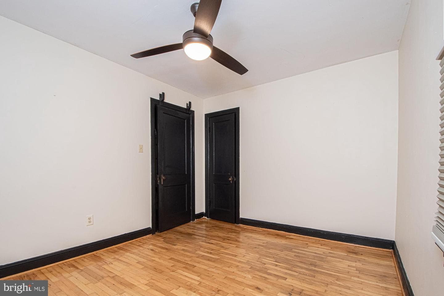 424 Duncan Avenue photo 19
