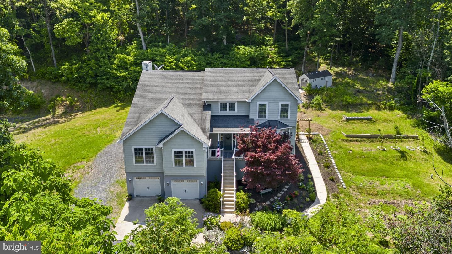 208 Markham Farm Road photo 4