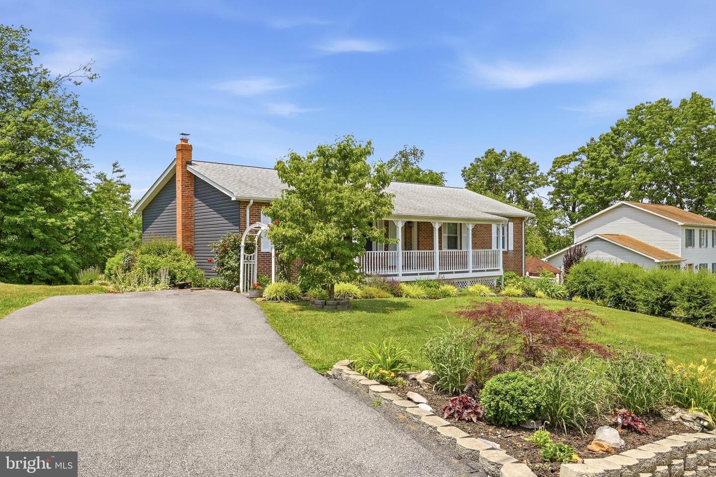 11 Ashlawn Ct photo 3