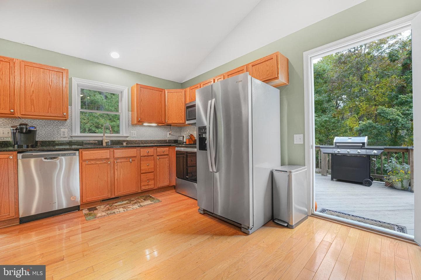 462 Gary Ln photo 11
