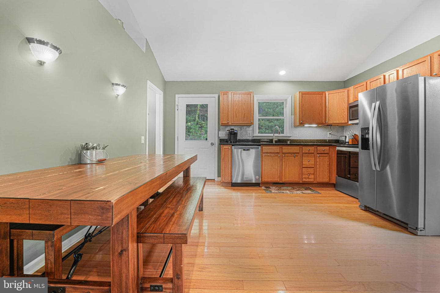 462 Gary Ln photo 13