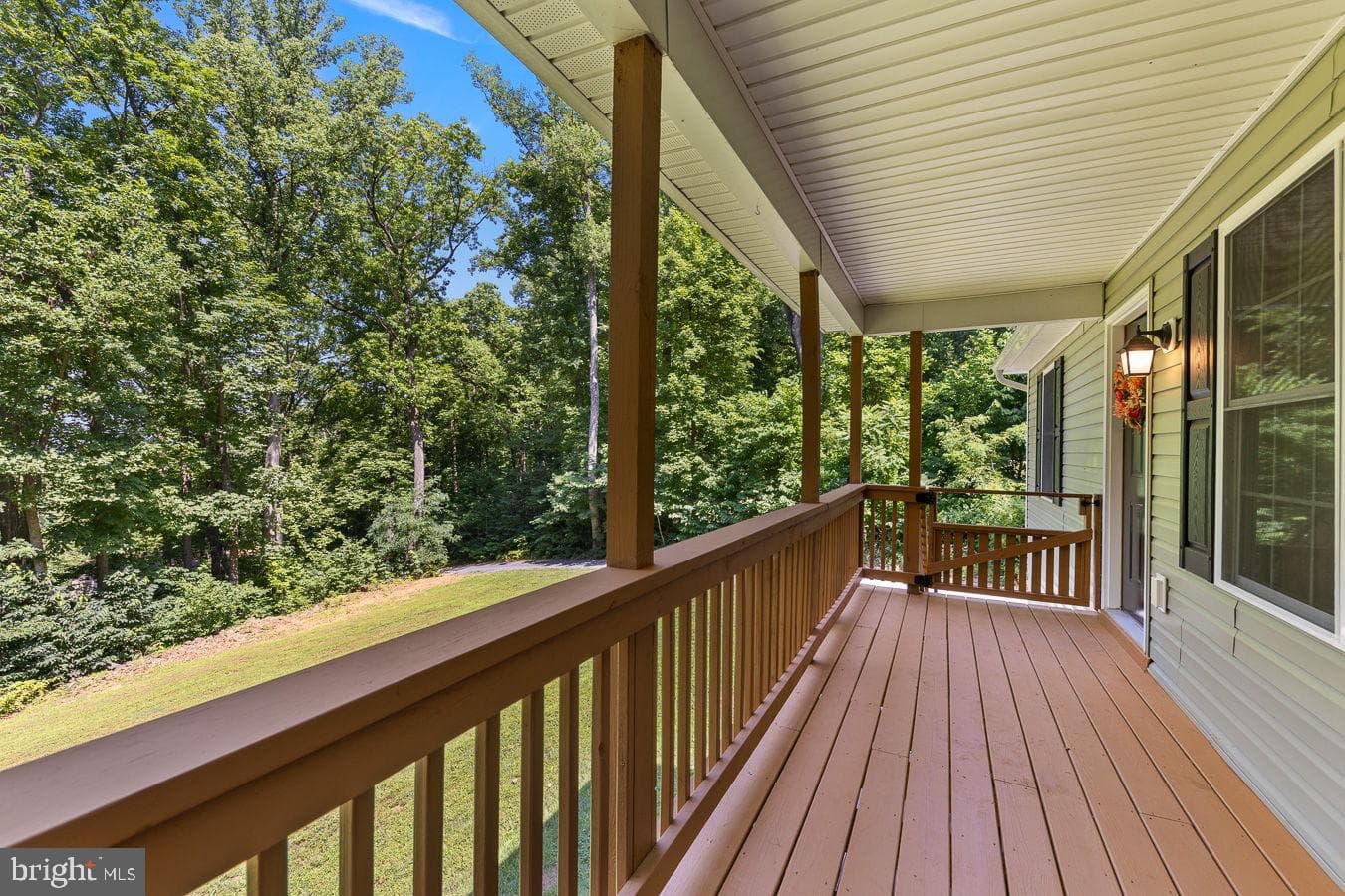 219 Woodpecker Way photo 3