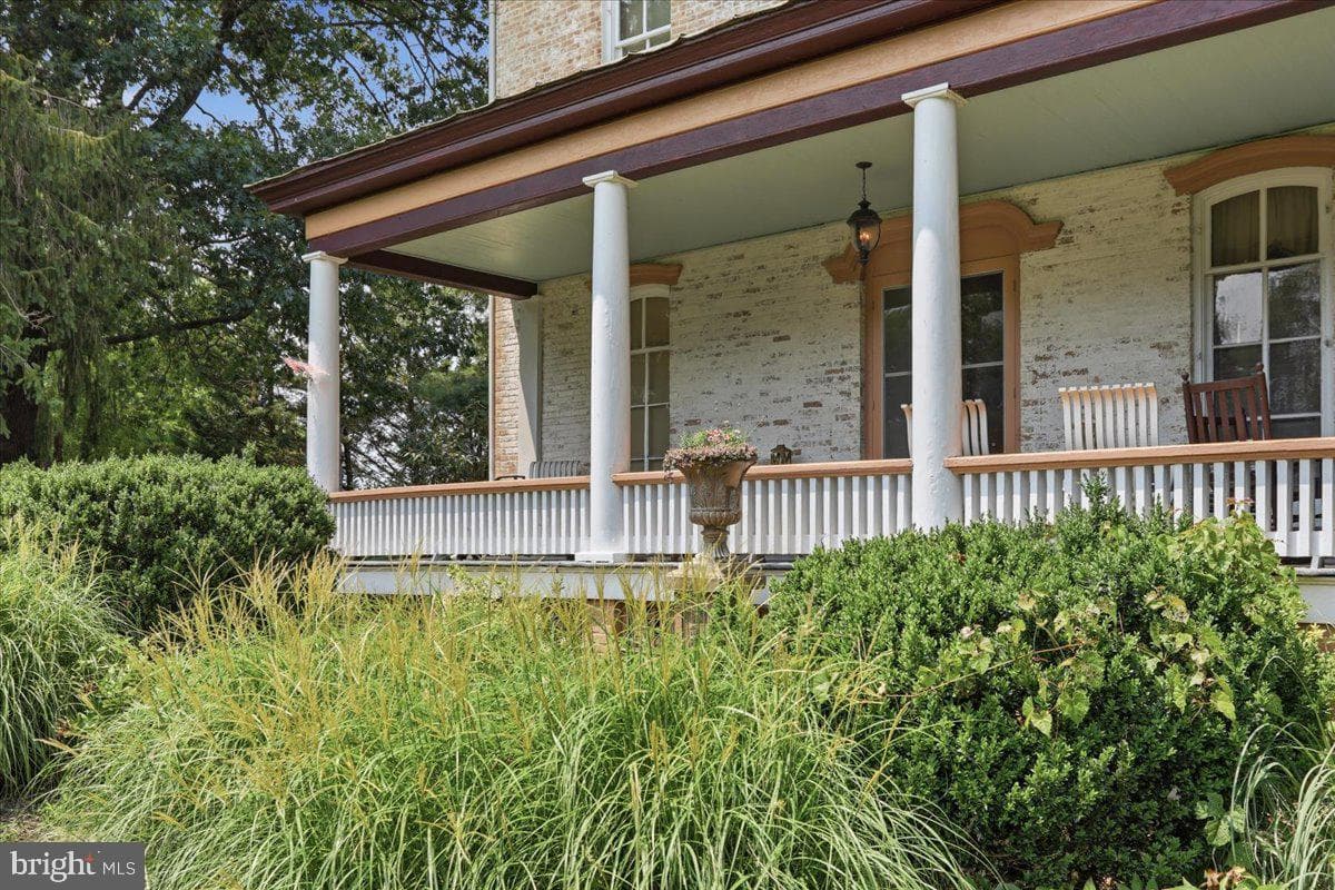 236 Riverside Drive photo 59