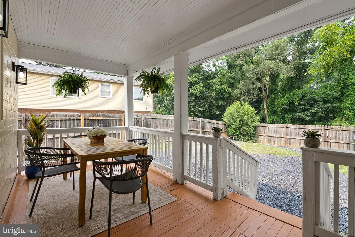 1101 Royal Avenue N photo 54