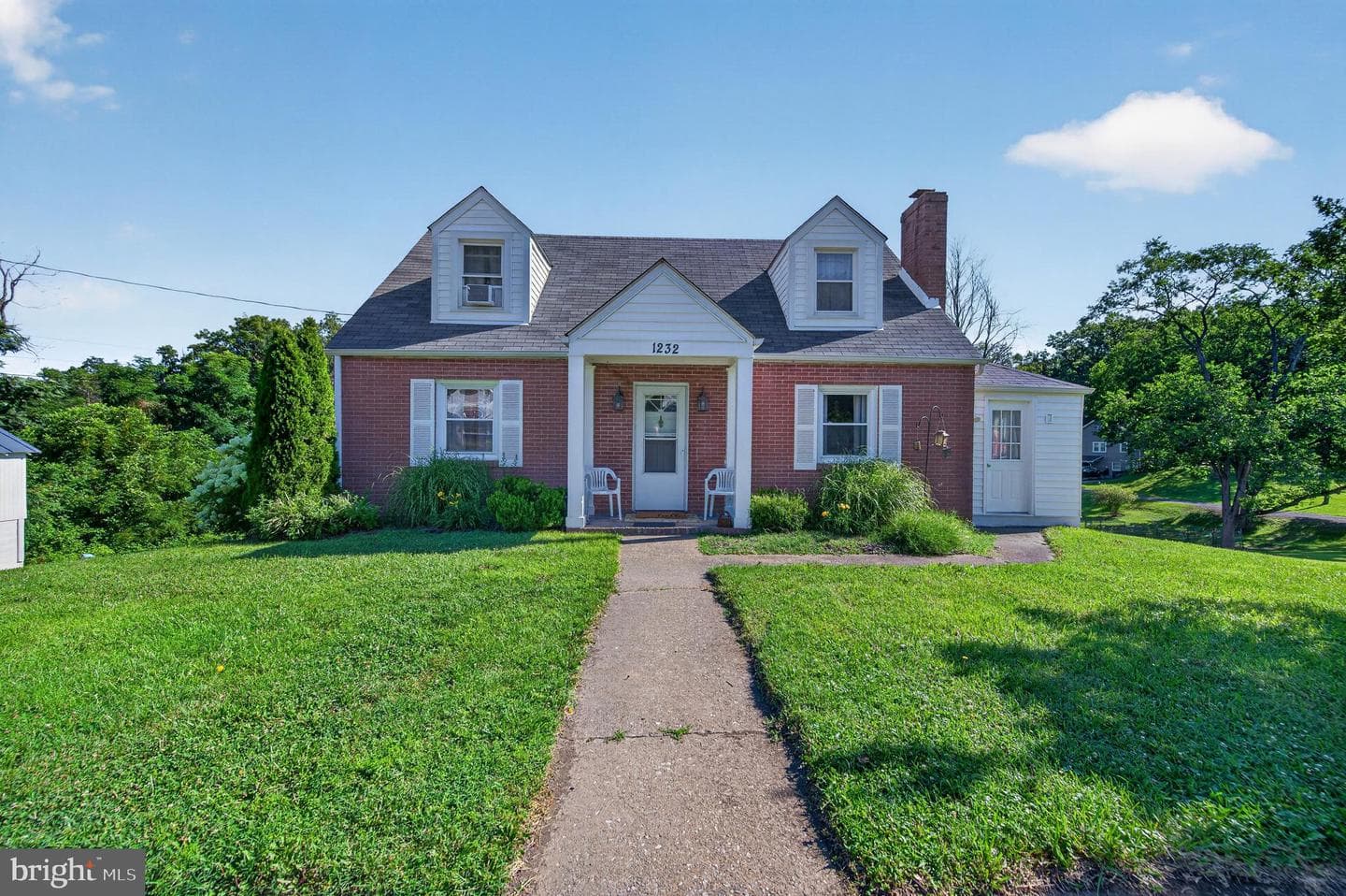 1232 Strasburg Road photo 1