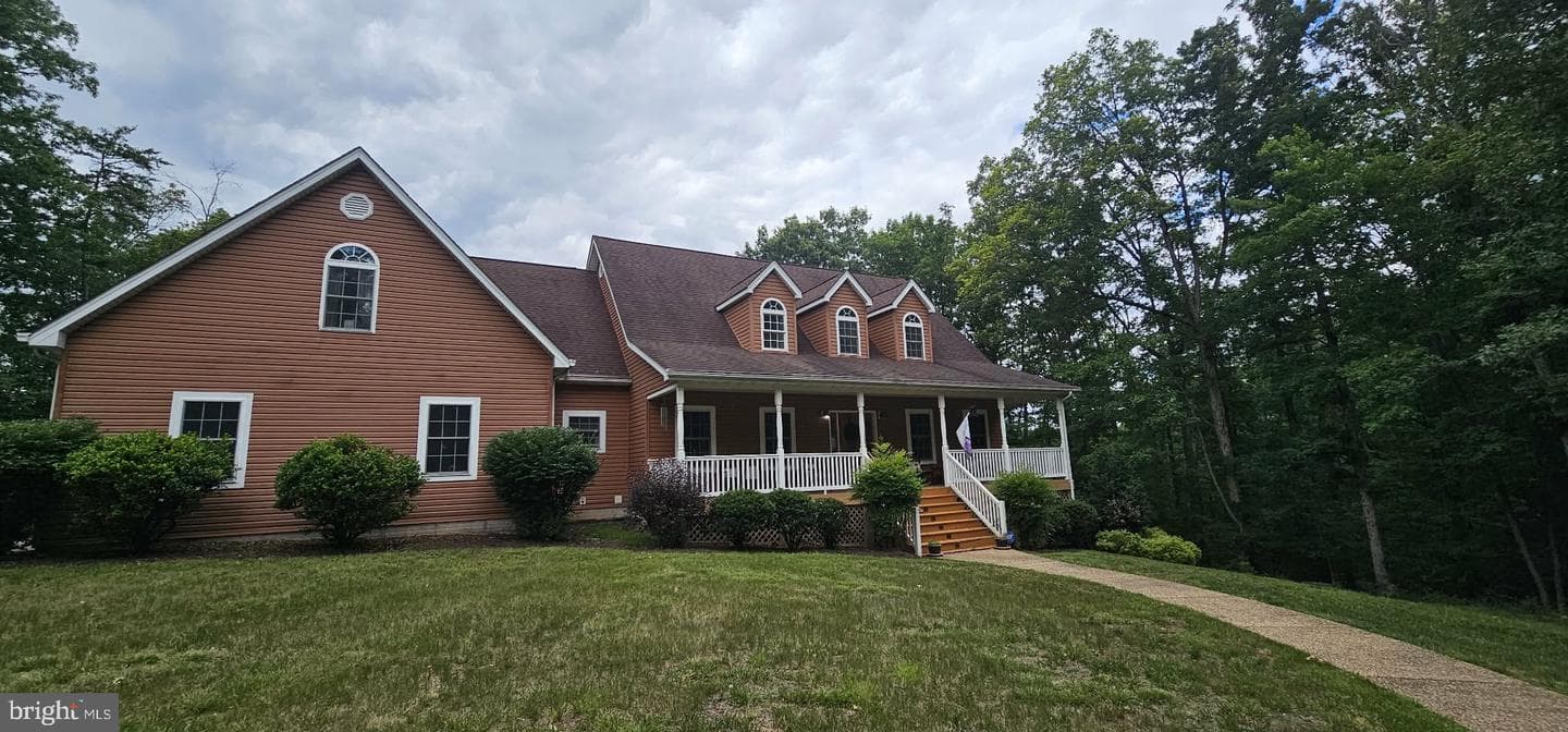 816 Great Lake Drive photo 1