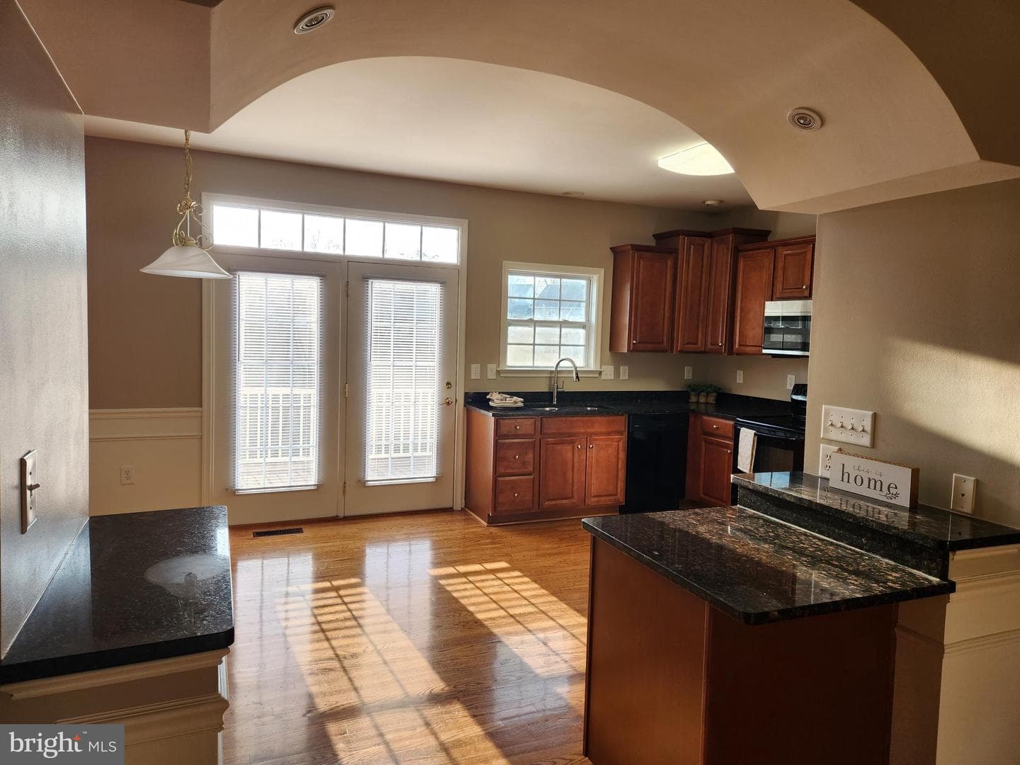 67 Babylonica Court photo 9