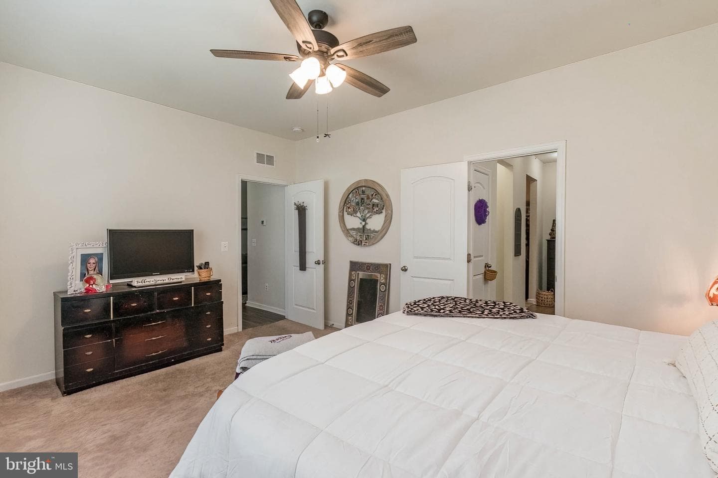 115 Sargent Lane photo 24