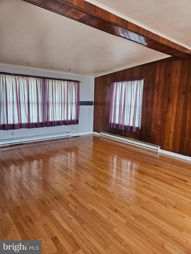260 Henshaw Road photo 5