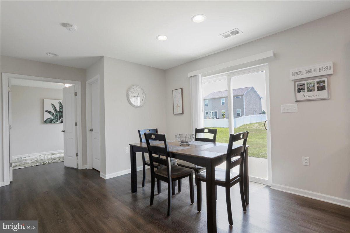 60 Faye Drive photo 10