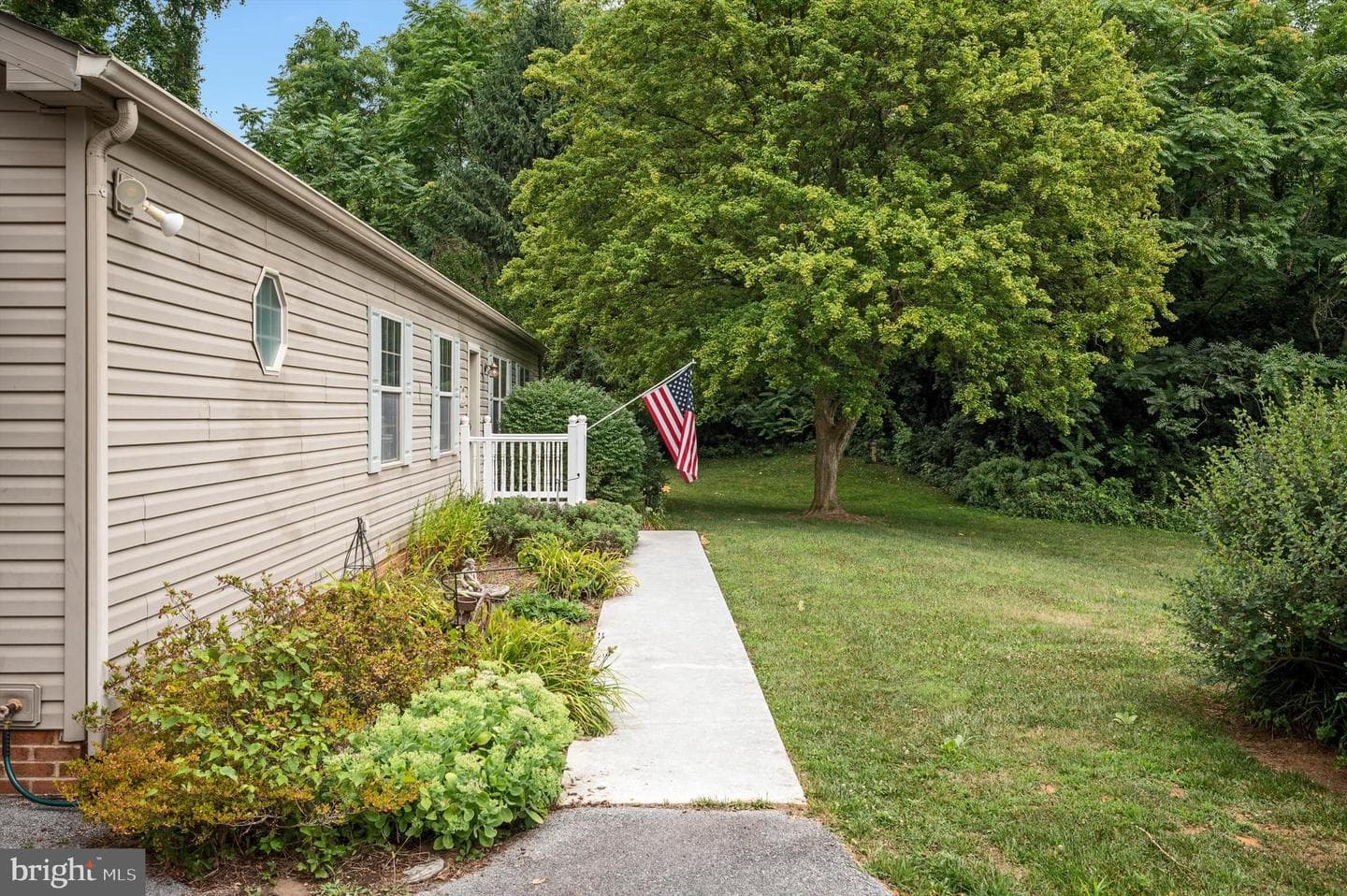 244 Sharons Lane photo 38