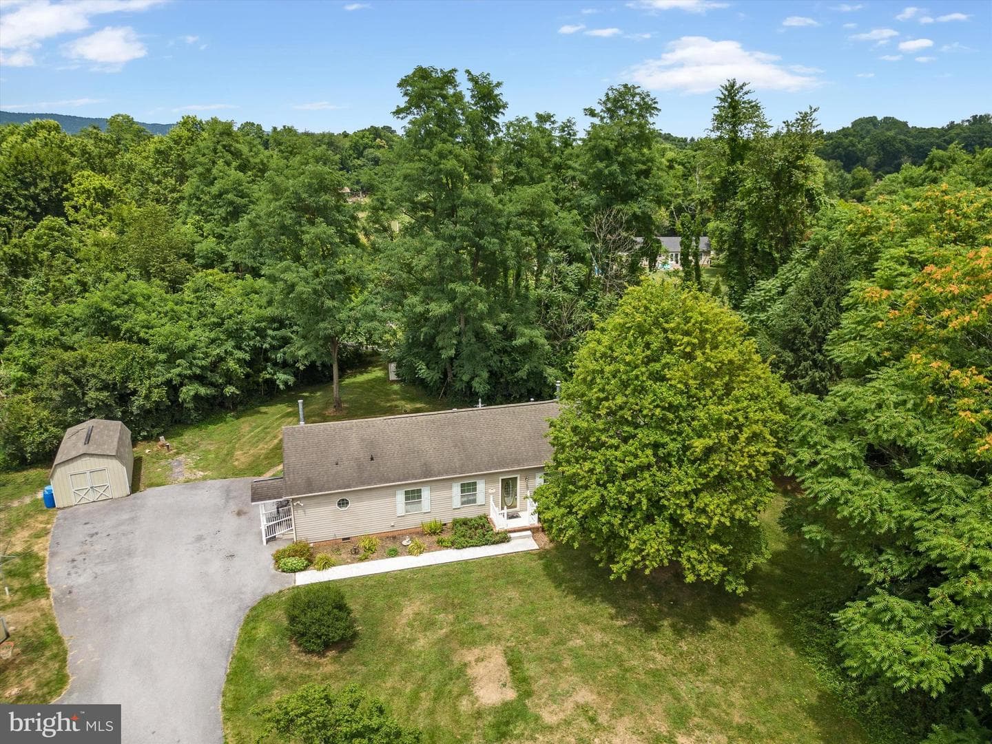 244 Sharons Lane photo 39