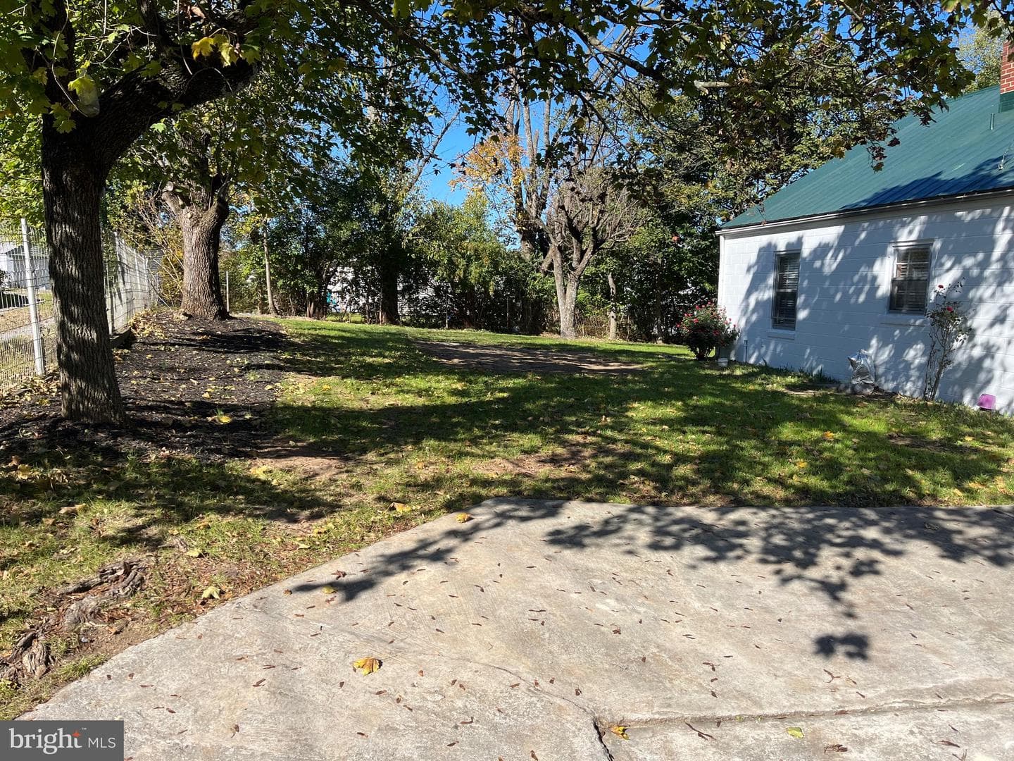 100 Fairfax Street photo 29