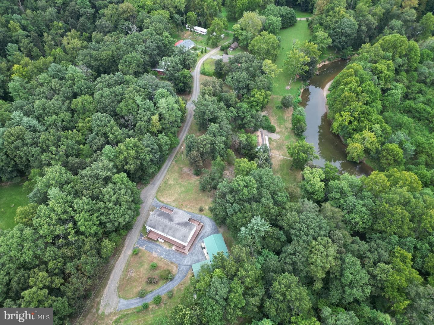 1041 Puffenburger Lane photo 8