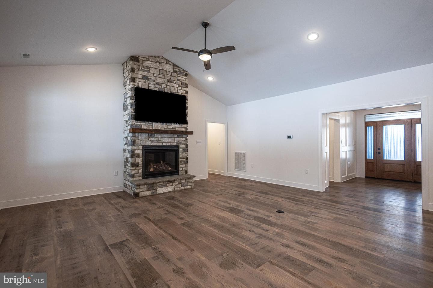 73 Midland Court photo 21
