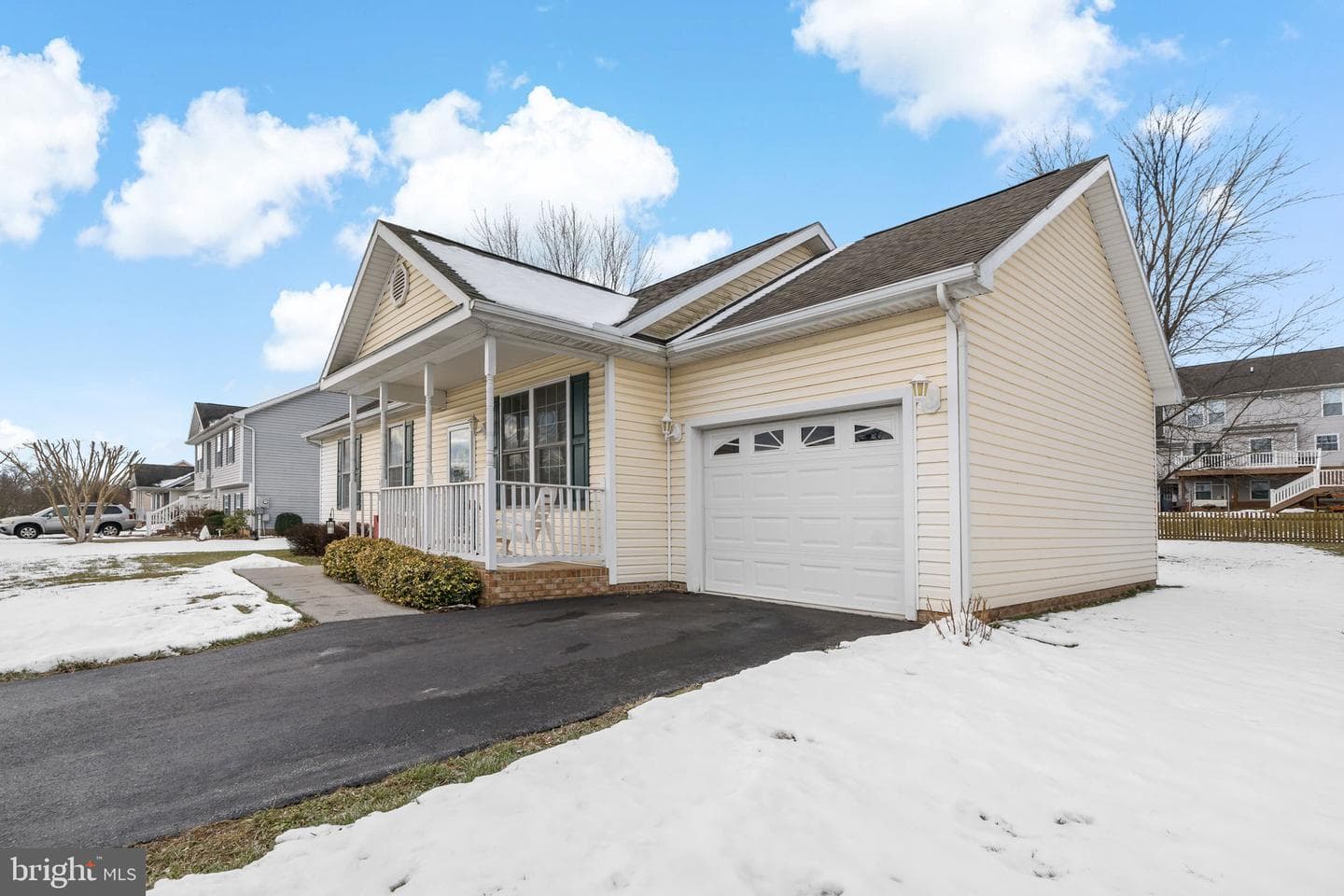 418 Talisman Drive photo 2