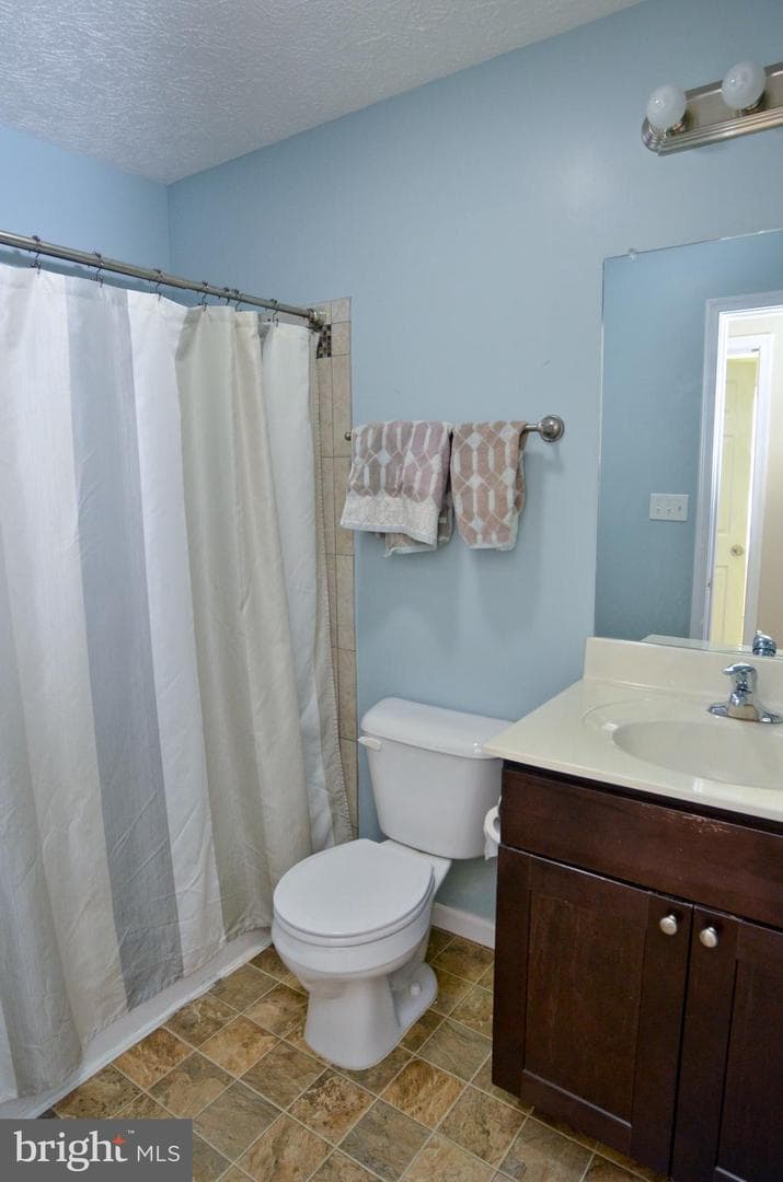 786 Ives Street photo 7