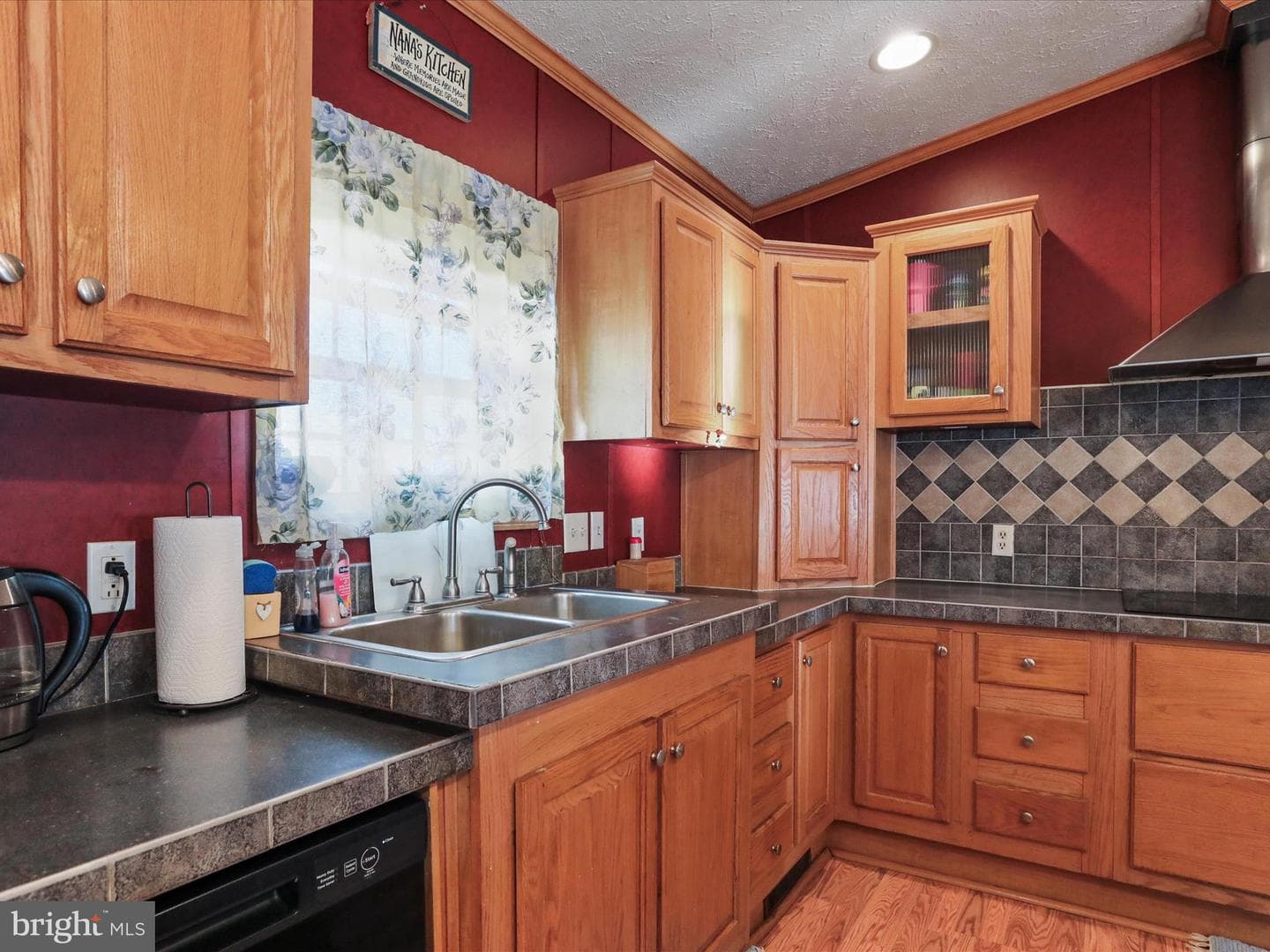 529 Royal Crest Drive photo 11