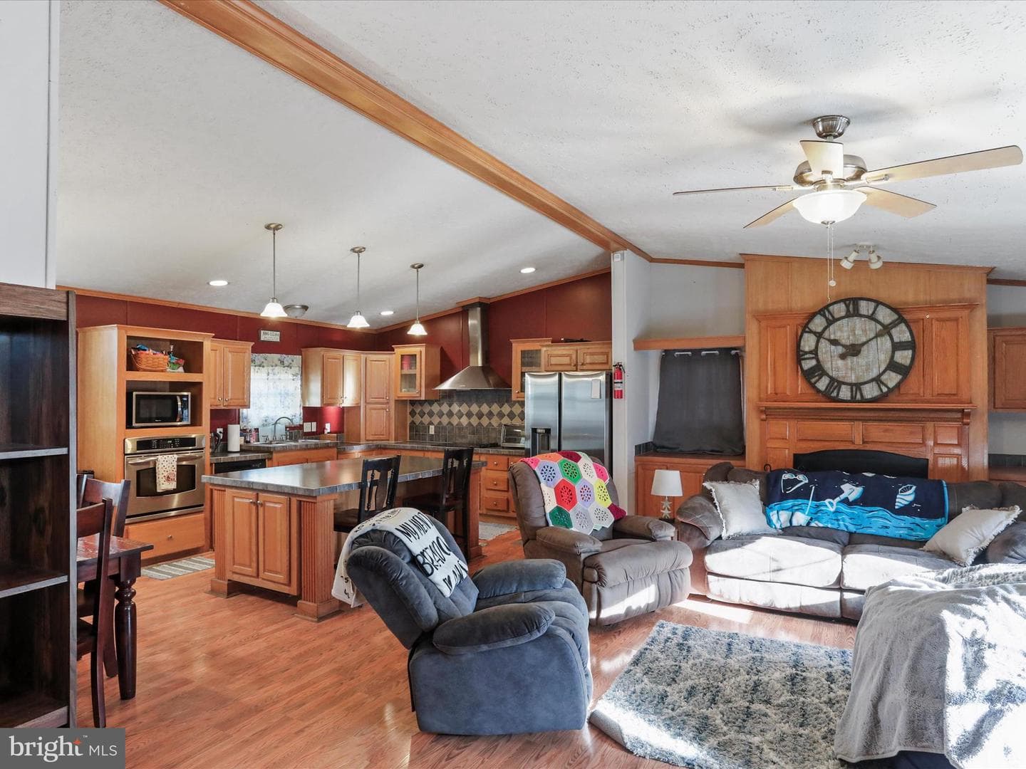 529 Royal Crest Drive photo 6